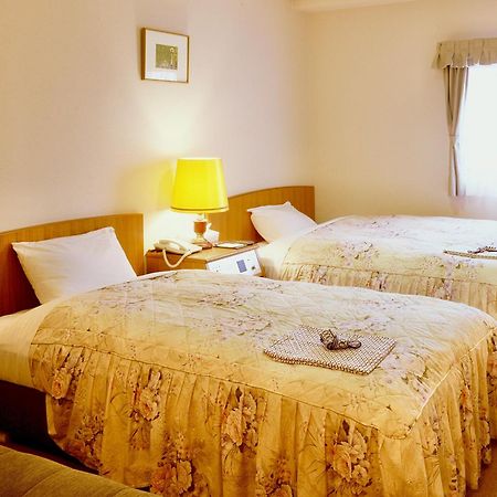 Okayama Ekimae Universal Hotel Esterno foto