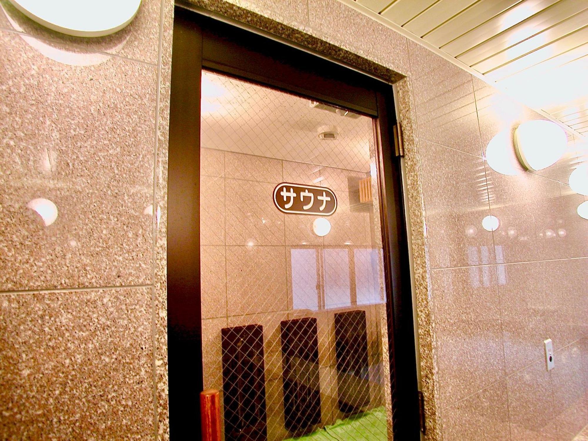 Okayama Ekimae Universal Hotel Esterno foto